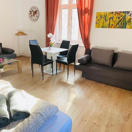 Quad-Room Near Prater Stern ウィーン エクステリア 写真