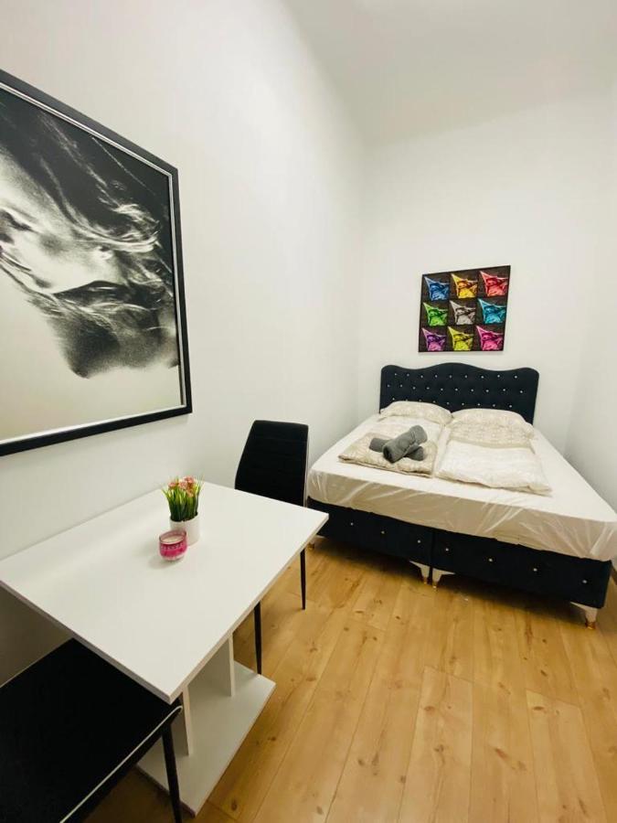 Quad-Room Near Prater Stern ウィーン エクステリア 写真