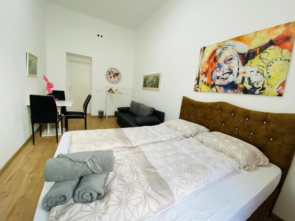 Quad-Room Near Prater Stern ウィーン エクステリア 写真